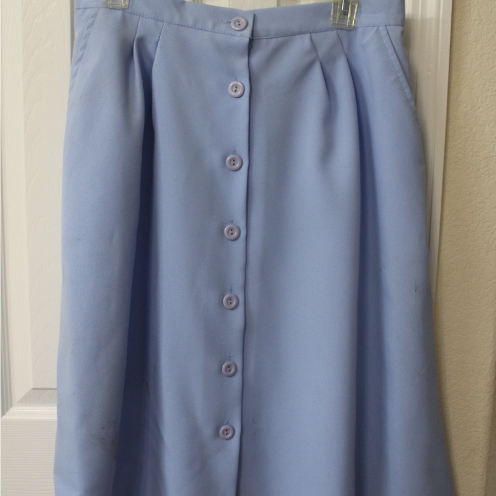 Vicki Wayne’s size 14 Petite Baby Blue Button down Midi A-Line Skirt with Pleats